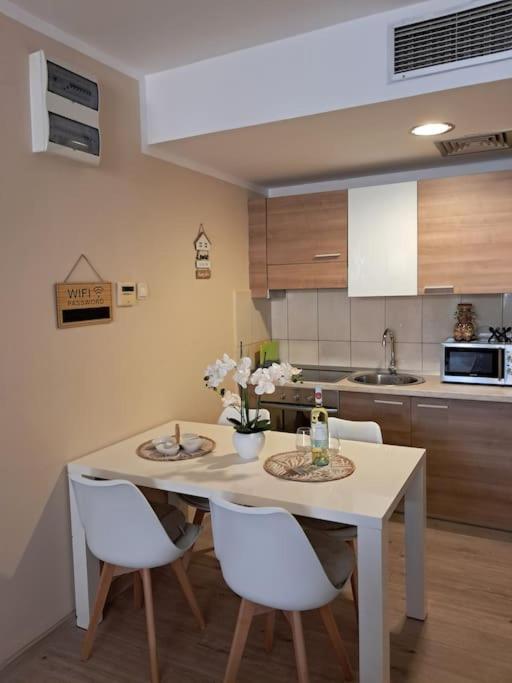 Holiday Home Apartment Будва Екстериор снимка